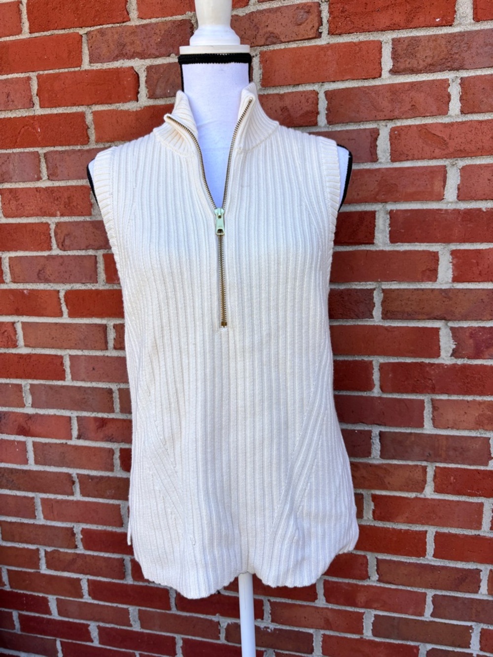 Talbots Cream Ribbed Half-Zip Mock Neck Pullover Sweater Vest Womens Small
